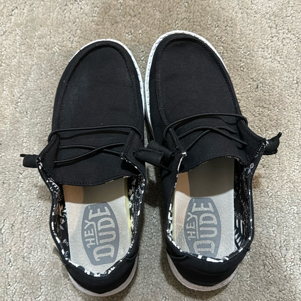 HEY DUDE women’s shoes, barley worn